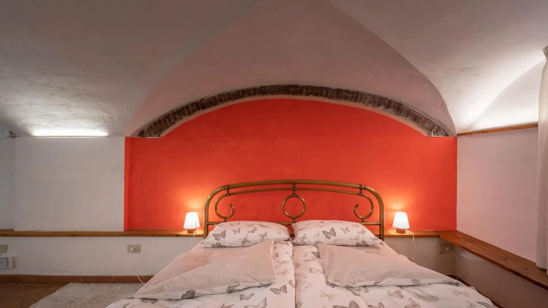 Apartment Le Volte Air Conditioned Loft Pisa Italy